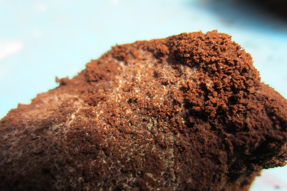 Kahve Telvesi Peelingi: Vücut İçin Ev Yapımı Scrub
